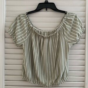 American eagle crop top